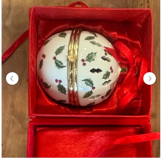 Formalities By Baum Bros Christmas Bell Ornament/Box Holly & Berry Design - Picture 4 of 7